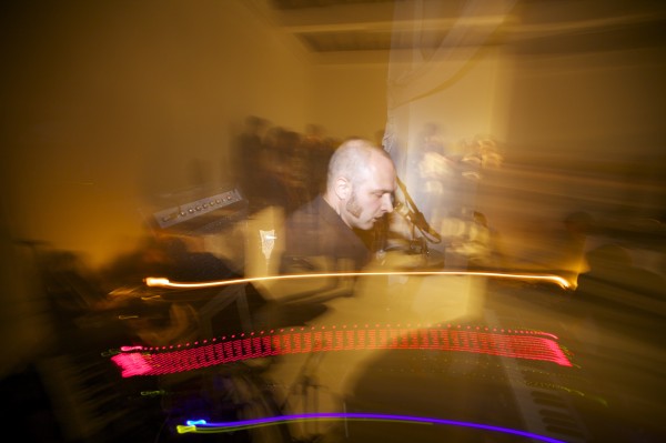 Le devin loin du village