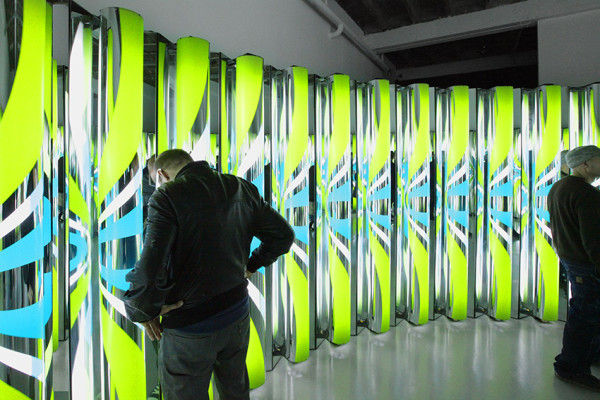 19 posing_psychedelica